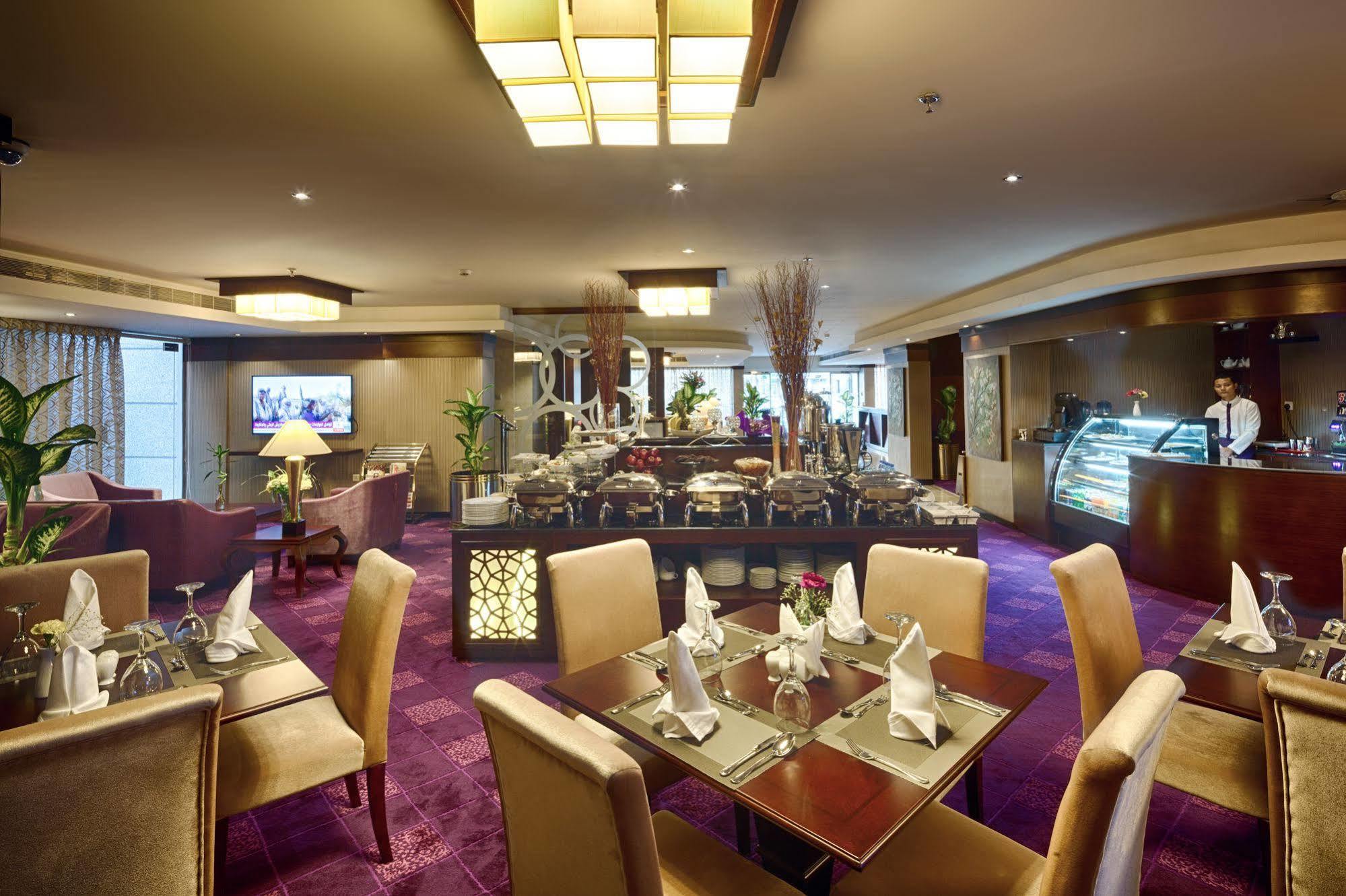 โรงแรมลาโวนา Jubail ภายนอก รูปภาพ