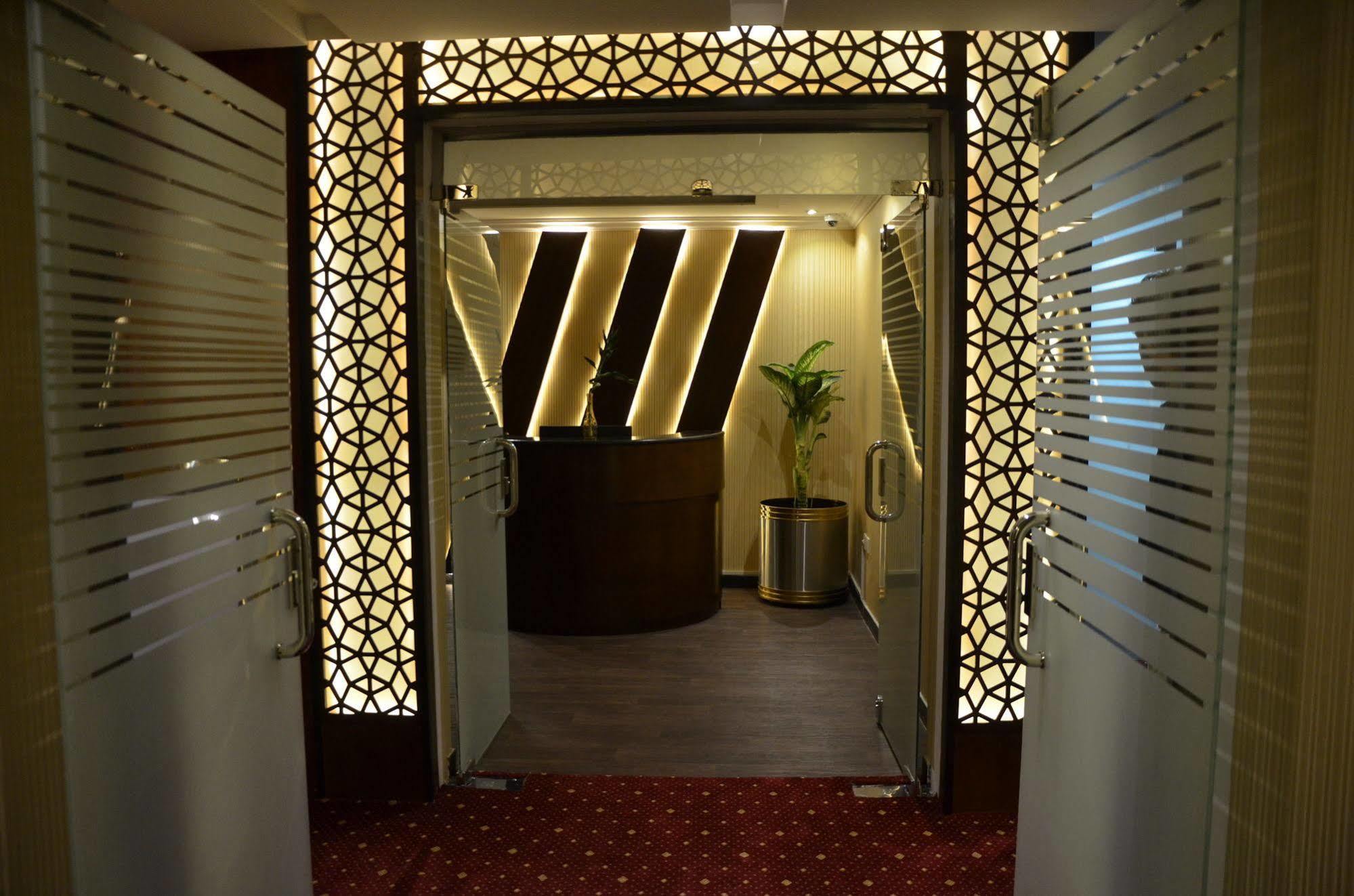 โรงแรมลาโวนา Jubail ภายนอก รูปภาพ